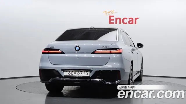 BMW 7 серии 2025 thumb 9