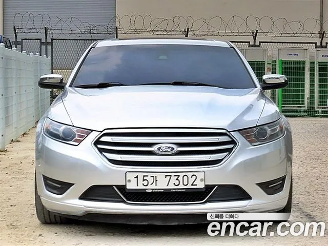 Ford Taurus 2015 thumb 6
