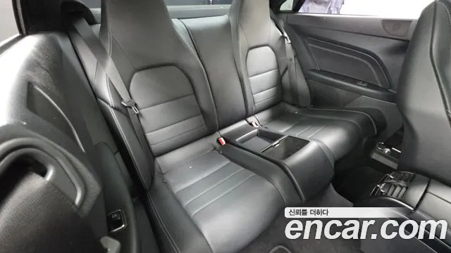 Mercedes-Benz E-Class 2013 thumb 11