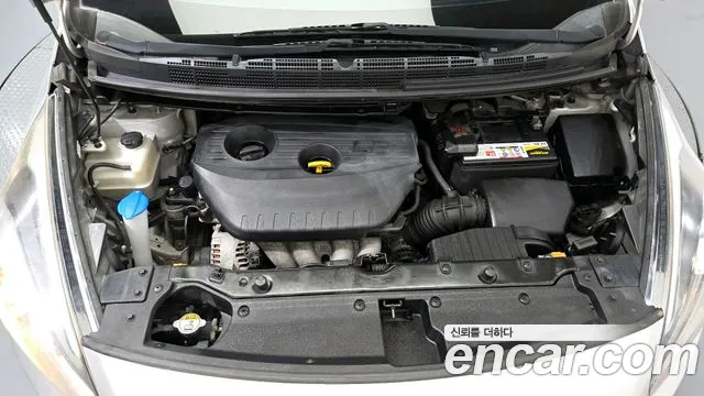 Kia Carens 2013 thumb 9