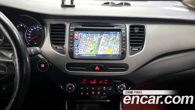 Kia Carens 2013 thumb 2