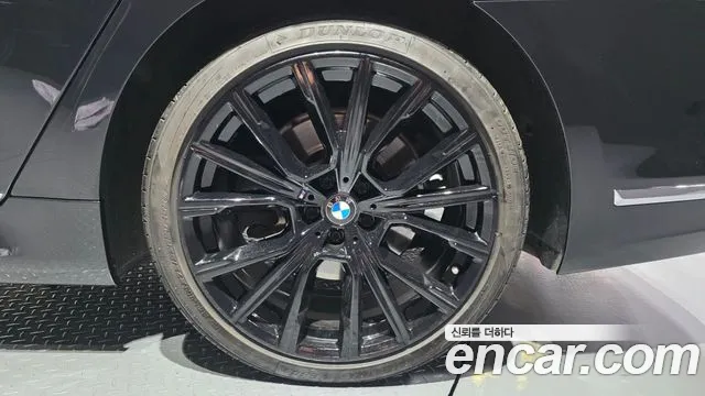BMW 7 серии 2020 thumb 11