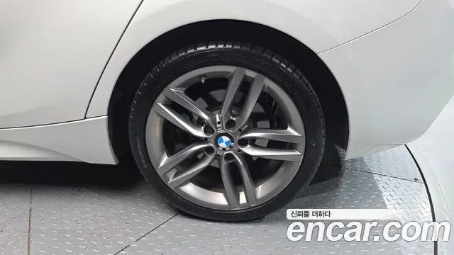 BMW 1 серии 2018 thumb 11