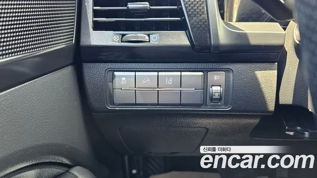 KGM Rexton 2019 thumb 9