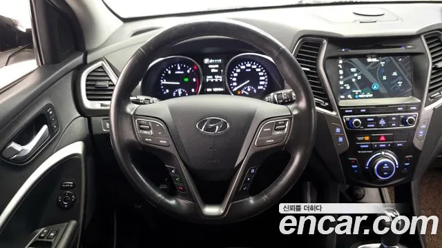 Hyundai Santafe 2015 thumb 12