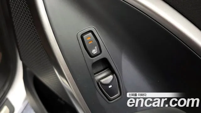 Hyundai Santafe 2015 thumb 9