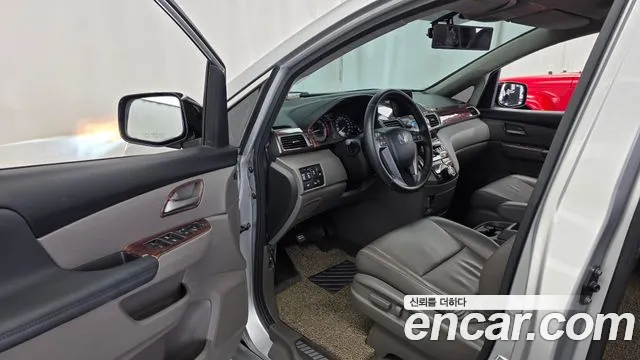 Honda Odyssey 2013 thumb 3