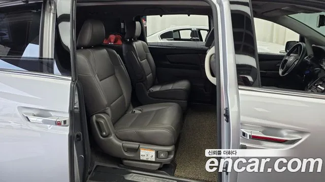 Honda Odyssey 2013 thumb 6