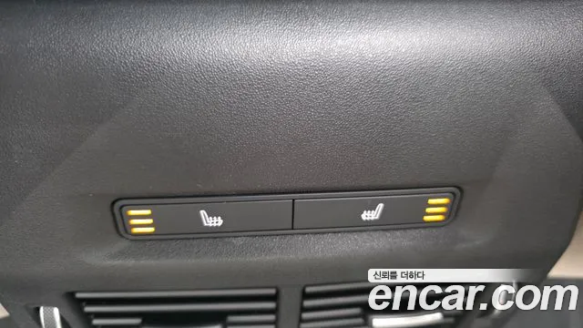 Land Rover Discovery Sport 2025 thumb 12