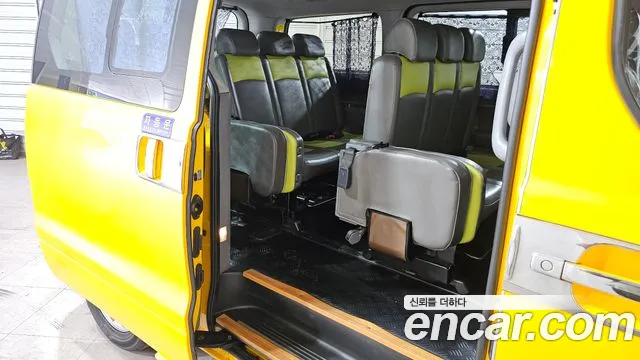 Hyundai Staria 2020 thumb 4
