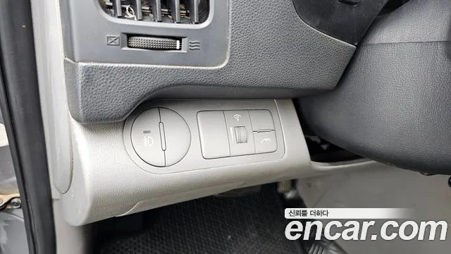 Hyundai Staria 2013 thumb 5