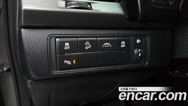 KGM Rexton 2023 thumb 6