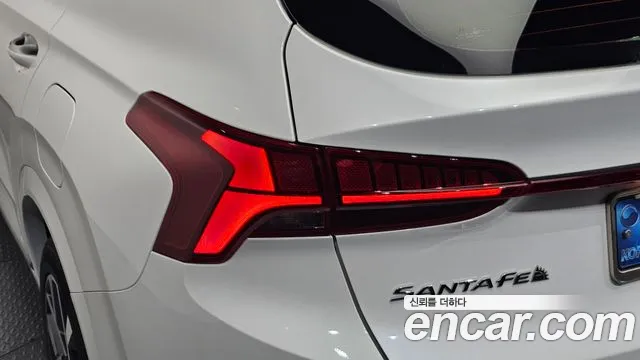 Hyundai Santa Fe 2022 thumb 2