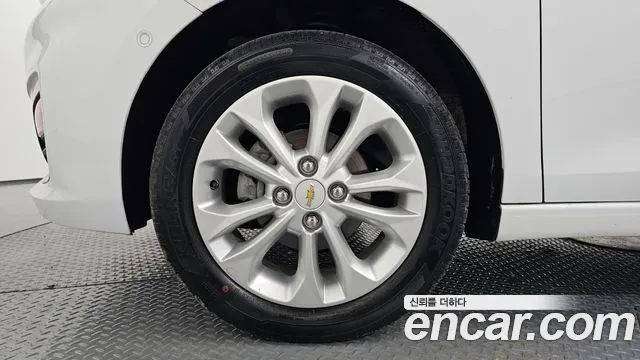 Chevrolet Spark 2022 thumb 4