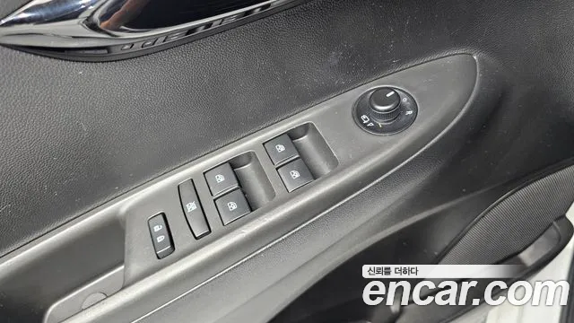 Chevrolet Spark 2022 thumb 3
