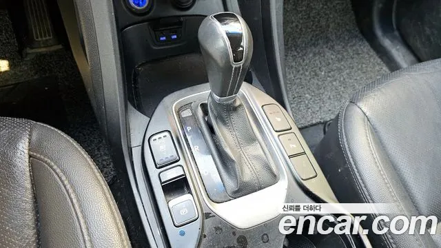 Hyundai DM 2013 thumb 9