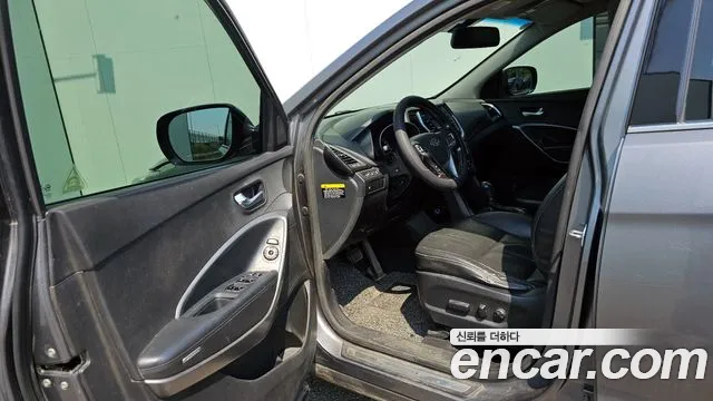 Hyundai DM 2013 thumb 10