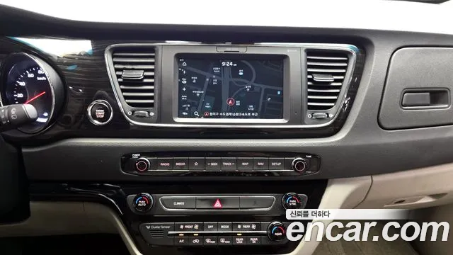 Kia Carnival 2020 thumb 5
