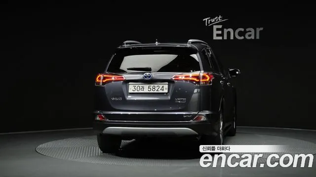 Toyota RAV4 2018 thumb 9