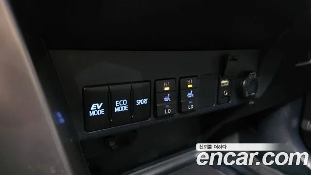 Toyota RAV4 2018 thumb 2
