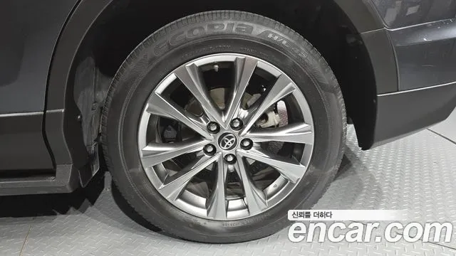 Toyota RAV4 2018 thumb 3