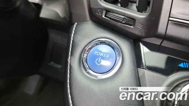 Toyota RAV4 2018 thumb 4