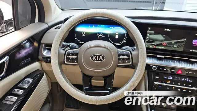 Kia Carnival 2021 thumb 2
