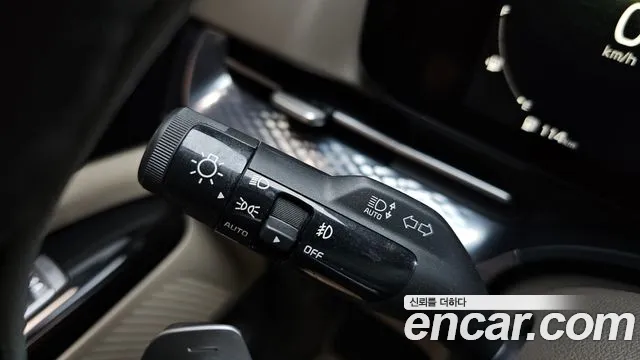 Kia Carnival 2021 thumb 6