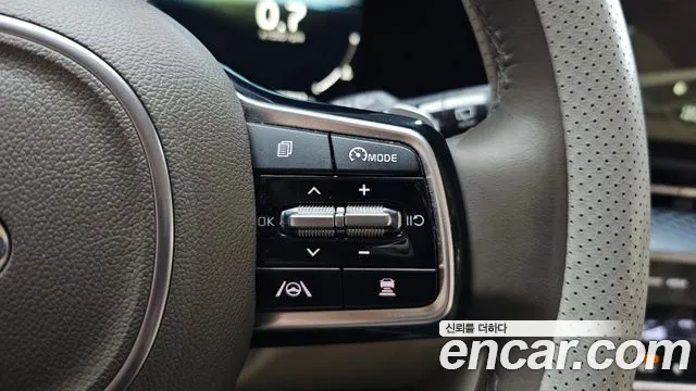 Kia Carnival 2021 thumb 8