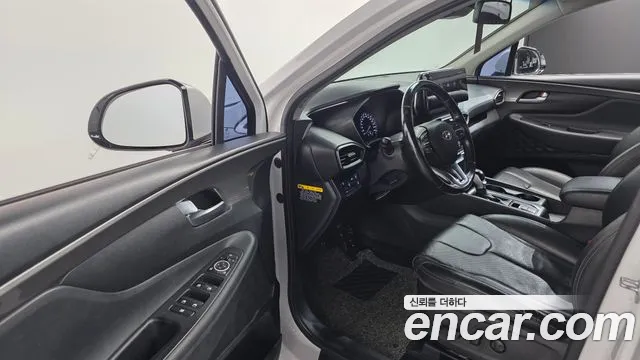 Hyundai Santa Fe 2018 thumb 4