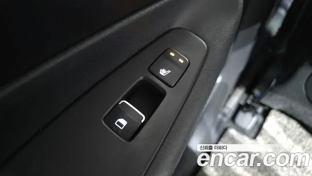 Hyundai Santa Fe 2018 thumb 10