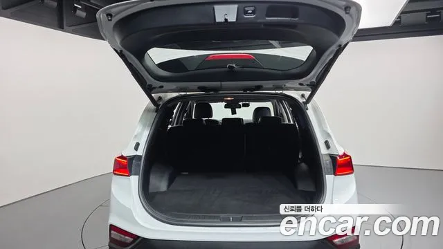 Hyundai Santa Fe 2018 thumb 7