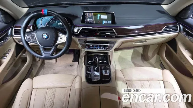 BMW 7 серии 2015 thumb 2