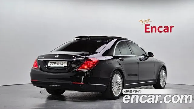 Mercedes-Benz S-Class 2015 thumb 8