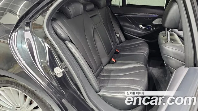 Mercedes-Benz S-Class 2015 thumb 10