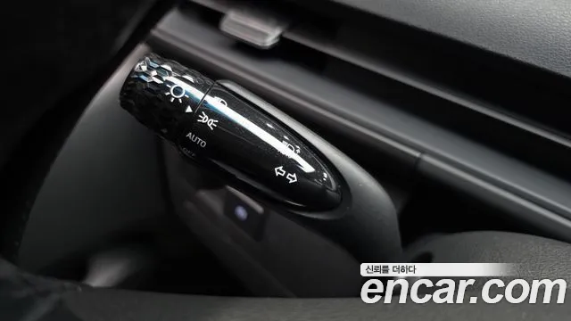Hyundai Staria 2024 thumb 4