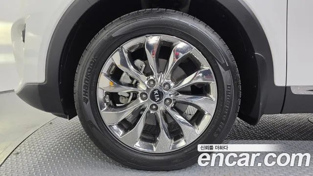 Kia Sorento 2018 thumb 6