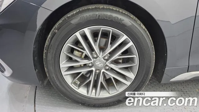 Hyundai Grandeur 2017 thumb 9