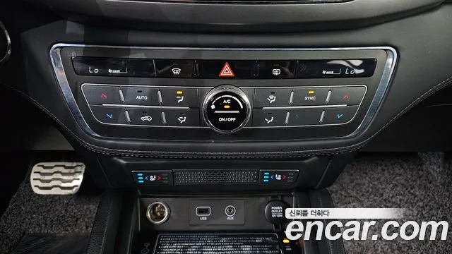 KGM Rexton 2019 thumb 11