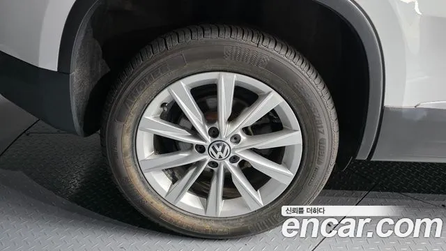 Volkswagen Tiguan 2014 thumb 10