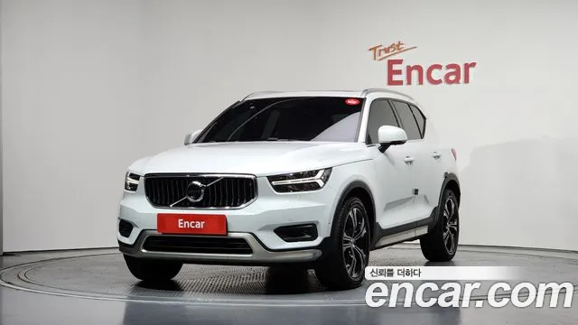Volvo XC40 2021 thumb 9