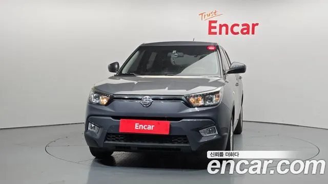 KGM Tivoli 2015 thumb 11