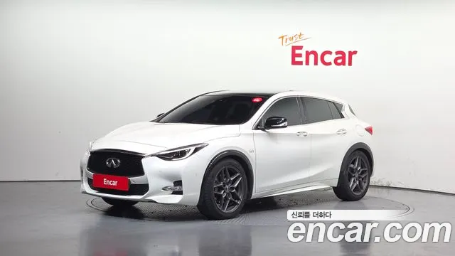 Infiniti Q30 2017 thumb 11