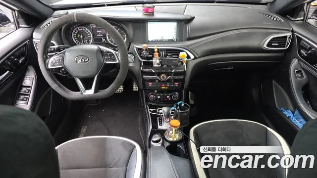 Infiniti Q30 2017 thumb 12