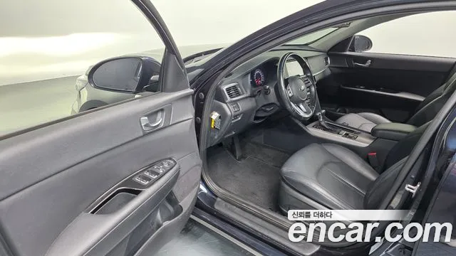Kia K5 2018 thumb 4