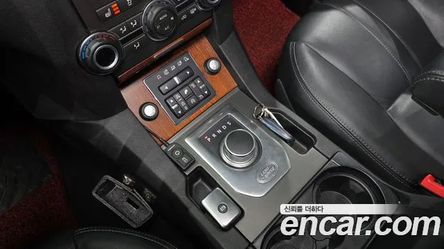 Land Rover Discovery 2015 thumb 11