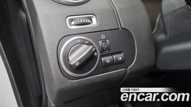 Land Rover Discovery 2015 thumb 5