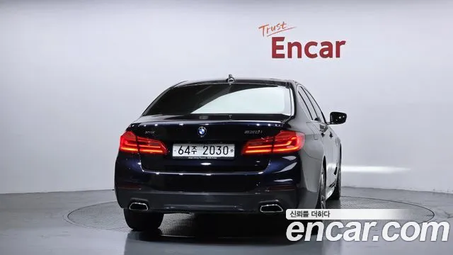 BMW 5 серии 2018 thumb 10
