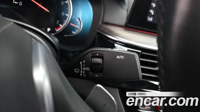 BMW 5 серии 2018 thumb 12