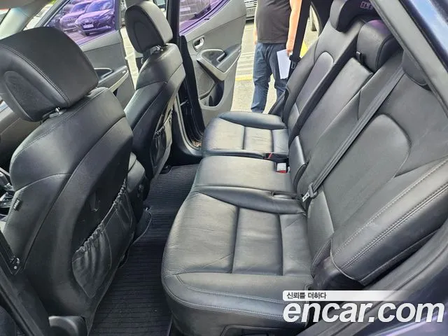 Hyundai Санта Фе 2015 thumb 3